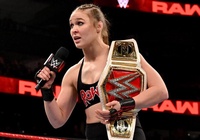 Ronda Rousey khẩu chiến với WWE