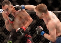 Lý giải về trận thua lép vế của Tony Ferguson