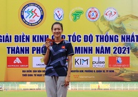 “Nữ hoàng tốc độ” Lê Tú Chinh đón tuổi mới bằng cách không thể đặc biệt hơn