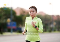 “Cô bé marathon tí hon” Lê Thị Tuyết tăng cân vẫn chưa đủ 40kg, căng sức tập trước SEA Games 32