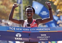 Kỷ lục gia thế giới marathon nữ Mary Keitany bất ngờ giải nghệ