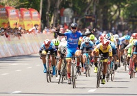 Nguyễn Trường Tài “xé” áo vàng chặng 12 giải đua xe đạp Cúp truyền hình HTV 2021