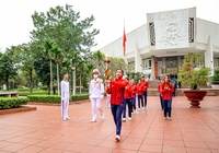 Nguyễn Thị Oanh rước lửa thiêng Đại hội Thể thao toàn quốc 2022 từ Hà Nội về Quảng Ninh
