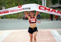 Kỷ lục gia SEA Games Nguyễn Thị Oanh lần đầu chạy 42km tại Techcombank Hanoi Marathon 2022