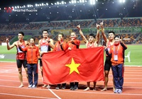 Đồng đội “trên bến dưới thuyền” chúc Quách Thị Lan thi bán kết Olympic