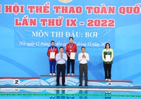 Hai cô bé tuổi học trò cùng xô đổ kỷ lục bơi 50m tự do Đại hội Thể thao toàn quốc của đàn chị Ánh Viên