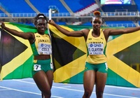 Cô gái Jamaica cùng lập thông số chạy 100m siêu ấn tượng với tiền bối trong một ngày