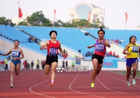 Vượt thành tích HCĐ SEA Games 32, Nhi Yến phá kỷ lục quốc gia trẻ chạy 100m nữ của Lê Tú Chinh