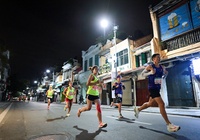 Giải marathon đầu tiên ở Việt Nam lập kỷ lục gần 3000 người chạy 42km