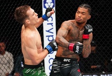 Thợ sửa ống nước bỏ việc sau khi nhận tiền thưởng khủng từ UFC