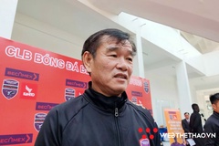 HLV Phan Thanh Hùng "nhẹ" áp lực mùa đầu tiên dẫn dắt Bình Dương