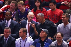 Tổng thống Barack Obama cùng dàn sao khủng trải nghiệm fan ảo tại NBA Finals