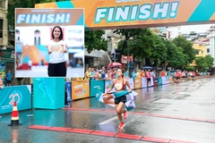 Hồng Lệ chạy “10km nhanh nhất” hơn cả huy chương vàng SEA Games 30