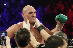Tyson Fury giận dữ trước loạt cáo buộc từ Deontay Wilder: ‘Gã này mất trí rồi’