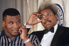 Mike Tyson từng hắt nước vào mặt Don King ngay tại Sảnh đường Danh vọng New York?