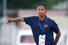 HLV Hoàng Anh Tuấn đau đáu với tình cảnh tréo ngoe của bóng đá Khánh Hòa