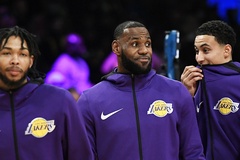Hé lộ về áp lực khủng khiếp lên các cầu thủ trẻ LA Lakers trước cú trade Anthony Davis