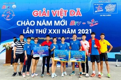 Kỷ lục gia SEA Games 30 Nguyễn Thị Oanh lần đầu vô địch giải chạy Chào năm mới Bình Dương 2021