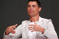 Choáng với bộ sưu tập trang sức triệu đô của Ronaldo và bạn gái 