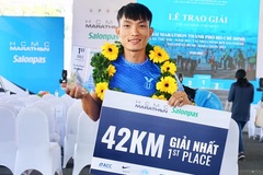 “Đệ nhất leo núi” Hoàng Nguyên Thanh sáng cửa giành huy chương marathon SEA Games 31
