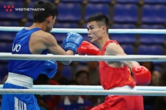 “Kỳ tích 32 năm” đưa boxer Nguyễn Văn Đương lọt Top 10 VĐV tiêu biểu thể thao Việt Nam 2020