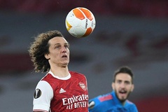Huyền thoại Arsenal nghi ngờ David Luiz không nắm rõ luật việt vị
