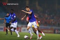 Quang Hải trở lại thi đấu, HLV Chu Đình Nghiêm vẫn chưa yên tâm
