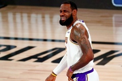 LeBron James lại dính chấn thương, rời sân trong chán nản