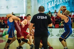 Bóng rổ kết hợp đấu vật, môn thể thao cực dị của nước Nga - Rugball