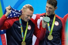 Caeleb Dressel san bằng kỷ lục huy chương ở một kỳ Olympic với Michael Phelps