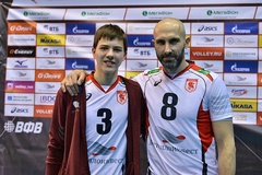Cặp cha con đặc biệt cùng tham dự giải bóng chuyền Vô địch châu Âu