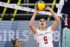 Nữ chuyền hai xinh đẹp Ba Lan hy vọng nối nghiệp cha tại giải U18 VĐTG