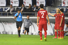 Trọng tài là điềm không may cho tuyển Việt Nam trước trận gặp Trung Quốc