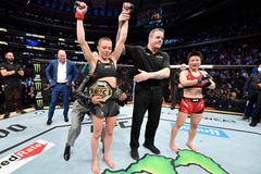 Thắng điểm sát nút Weili Zhang, Rose Namajunas giữ ngôi vương tại UFC 268