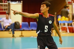 Libero Lê Văn Lâm: Tuổi 48 vẫn "cháy" hết mình tại vòng Chung kết bóng chuyền VĐQG 2021