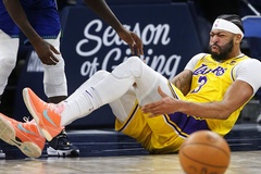 Anthony Davis giãn dây chằng đầu gối, khó khăn chồng chất cho LA Lakers