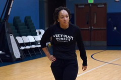 Nữ cầu thủ gốc Việt Mailee Jones đăng ký WNBA Draft, làm nên lịch sử
