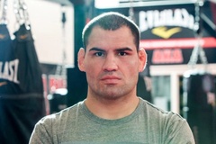 Vụ Cain Velasquez bắn người: Đối tượng từng lạm dụng tình dục người thân cựu vô địch UFC