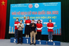 Kết thúc giải Cờ vua VĐQG: Tuấn Minh và Kim Phụng vô địch cờ tiêu chuẩn!