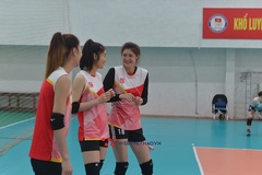 Hai đội tuyển quốc gia bóng chuyền nam, nữ tích cực tập luyện trước thềm SEA Games 31