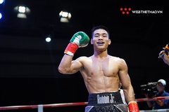 Võ sĩ MMA Trần Ngọc Lượng áp đảo đối thủ ngày ra mắt sàn Boxing nhà nghề