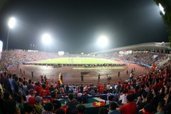 Sân Việt Trì thay bóng đèn ngay trước trận U23 Việt Nam vs U23 Philippines