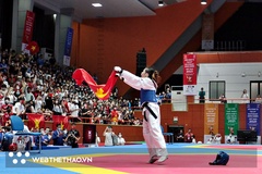 Trương Thị Kim Tuyền cắt gần chục cân và nén đau giành tấm HCV Taekwondo SEA Games