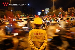 CĐV trắng đêm “đi bão” mừng U23 Việt Nam giành HCV SEA Games 31