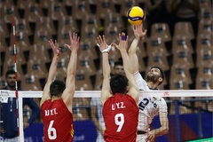 Nỗ lực bất thành, bóng chuyền nam Trung Quốc bại trận trước Iran ngày mở màn VNL 2022