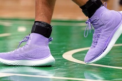 Thú vị đôi giày “phong thủy" của Stephen Curry tại Playoffs và NBA Finals 2022