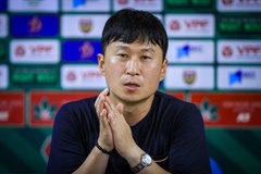 HLV Chun Jae Ho muốn trao huy chương cho Quang Hải