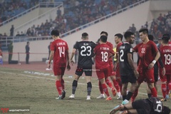 Cầu thủ nhập tịch Indonesia tìm Đoàn Văn Hậu đòi "ăn thua đủ"