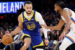 “Bếp trưởng” Stephen Curry thăng hoa, Golden State Warriors chiến thắng trên sân khách