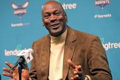Huyền thoại bóng rổ Michael Jordan bất ngờ rao bán CLB NBA Charlotte Hornets